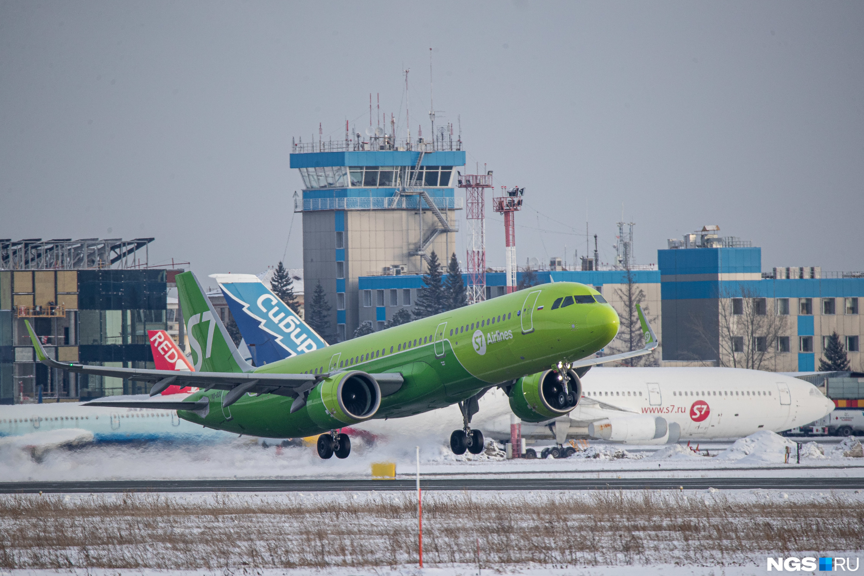 Рейс магадан новосибирск. S7 5220 Магадан Новосибирск. Самолёт s7 Иркутск Магадан. Самолет обледенел s7. S7 рейс 5220.