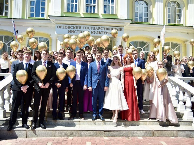 500 орловских выпускников претендуют на золотые медали