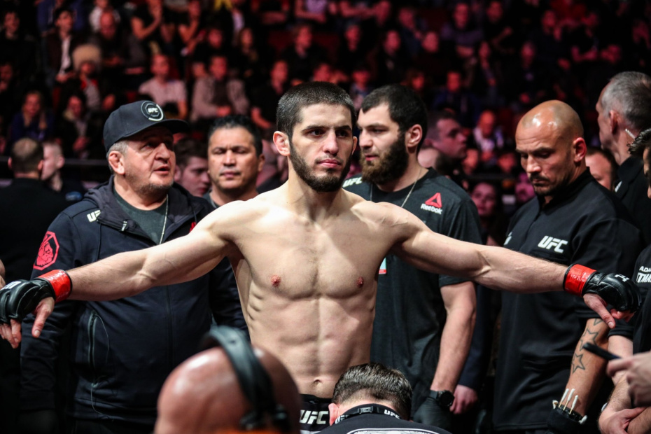 Ислам Махачев