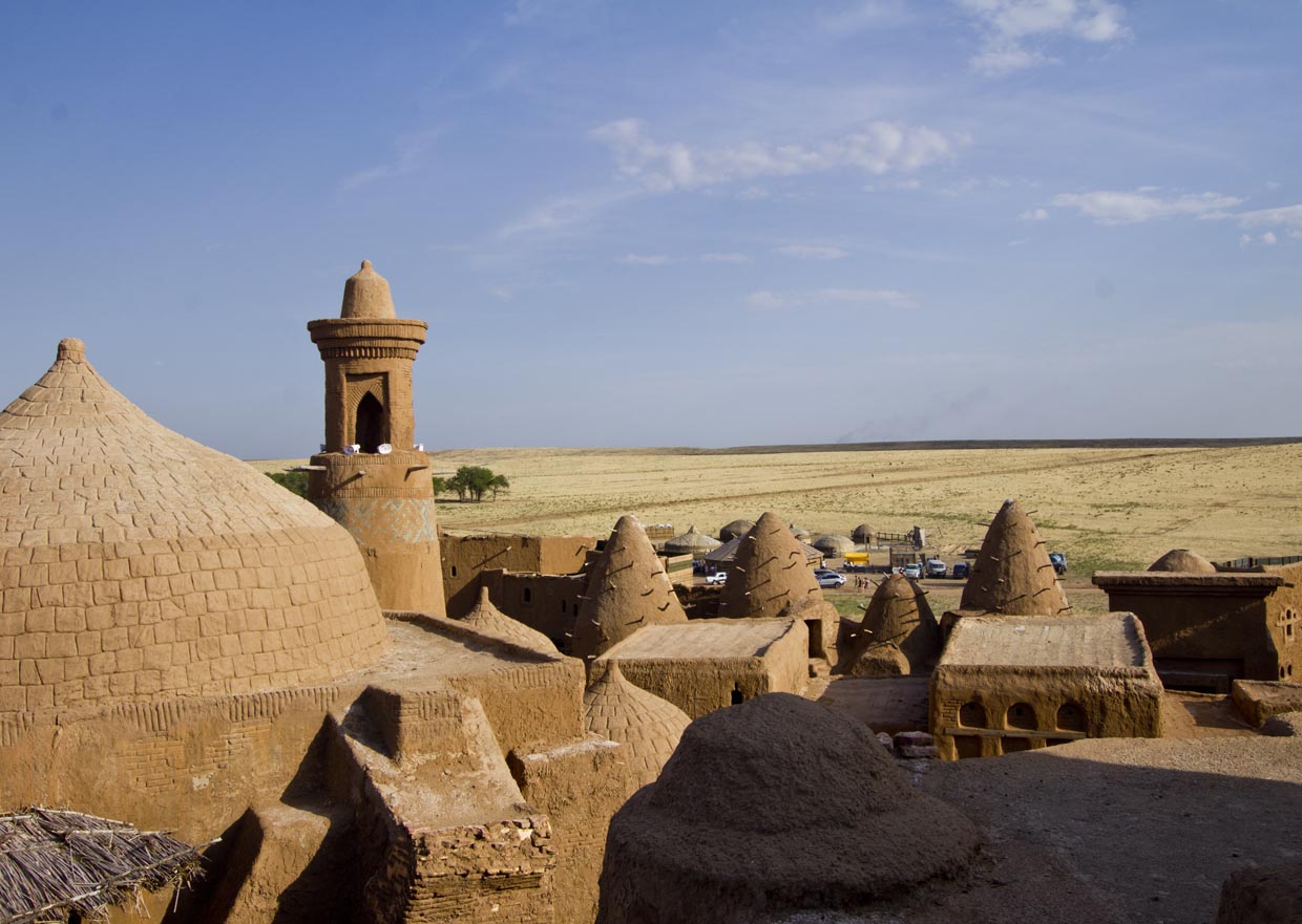 фонтан дружбы народов на вднх. вднх выставка астраханская область. астраханские продукты астрахань. астрахань театр оперы и балета парк. литературный фестиваль астрахань 2022.