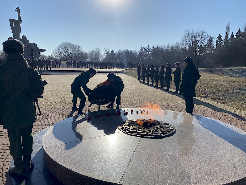 На дону на 14 дней. Годовщина освобождения Ростова-на-Дону от немецко-фашистских. Освобождение от немецко фашистских захватчиков. Освобождение Ростова на Дону от немецко фашистских захватчиков. 14 Февраля день освобождения города Ростова на Дону.