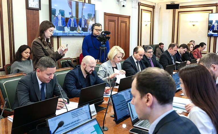 Заседание рабочей группы по внесению в Правительство РФ предложений по проекту федерального закона о едином преференциальном режиме Дальнего Востока и Арктики