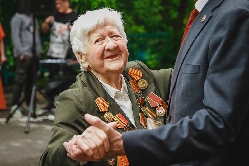 Почетного гражданина Липецка Генриэтту Буеву поздравили со 101 днем рождения