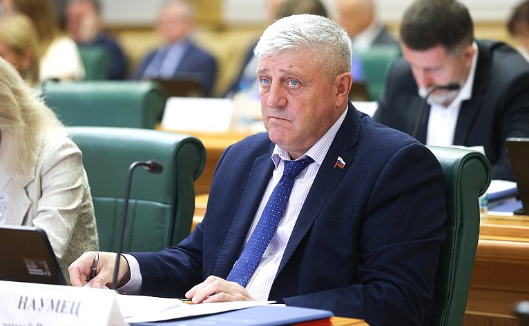 Алексей Наумец