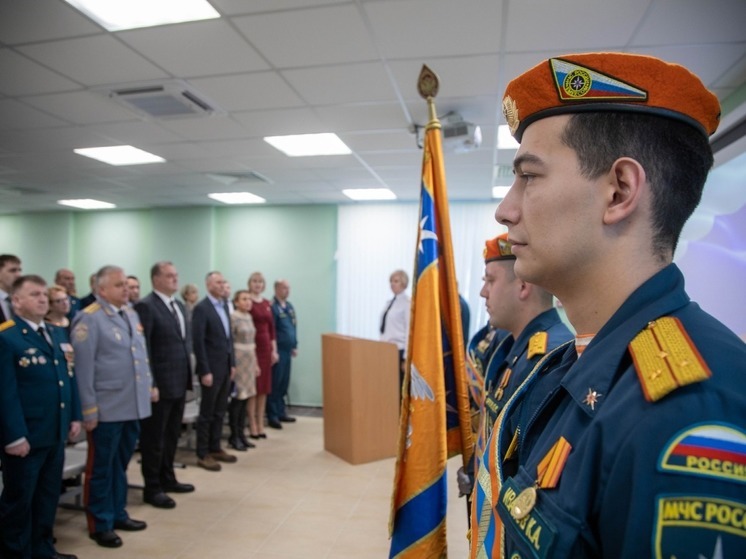 В Сахалинской области поздравили спасателей