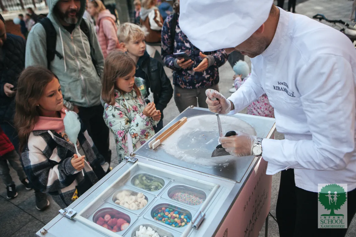 Уличный семейный фестиваль Infant Fest в Хамовниках