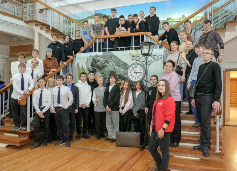 Профильная смена - 2025 в выставочном зале ОАО РЖД