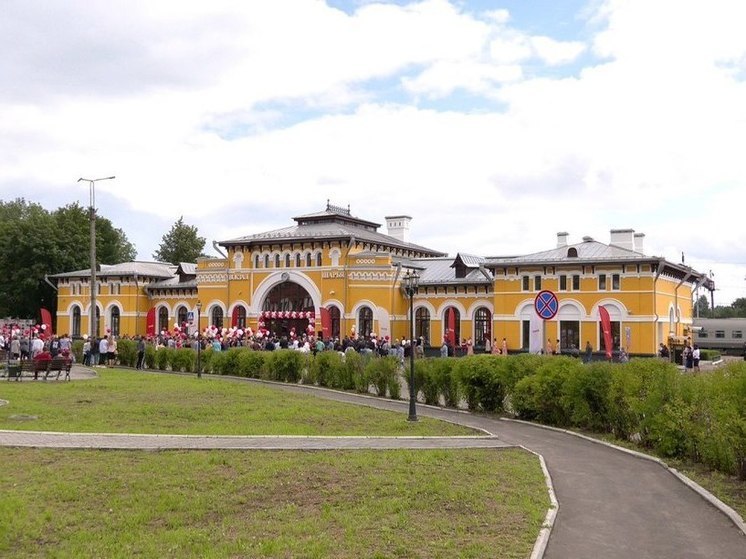 Один из красивейших костромских вокзалов готовится к 120-летию