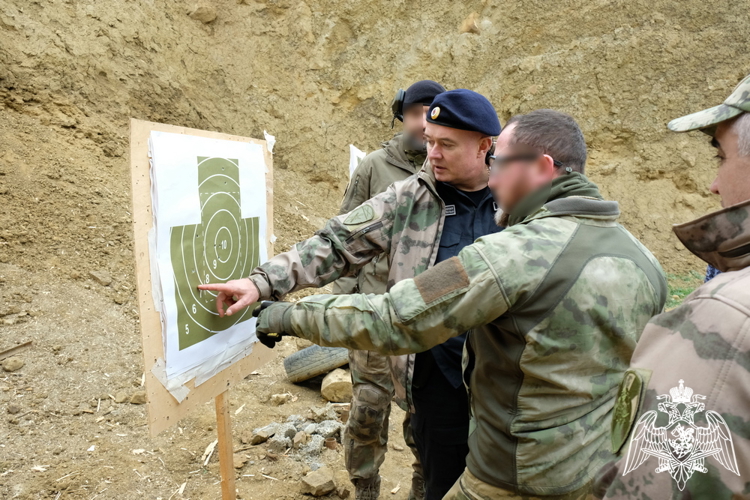 В Дагестане прошли испытания на право ношения знака отличия спецназа Росгвардии