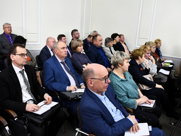 Через свои каналы в социальных сетях минобразования региона рассказало о профилактике сиротства 