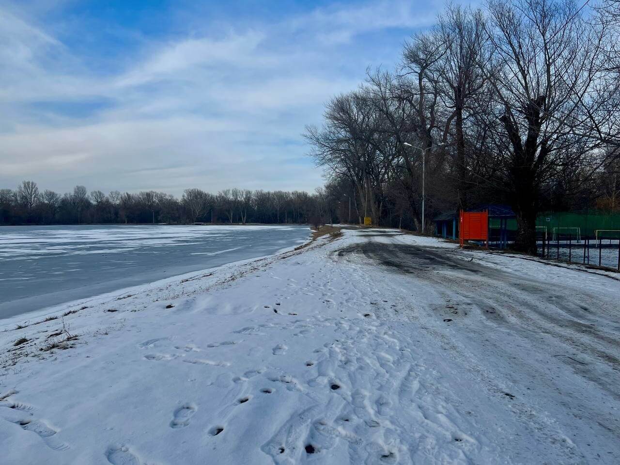 каток зеленый остров