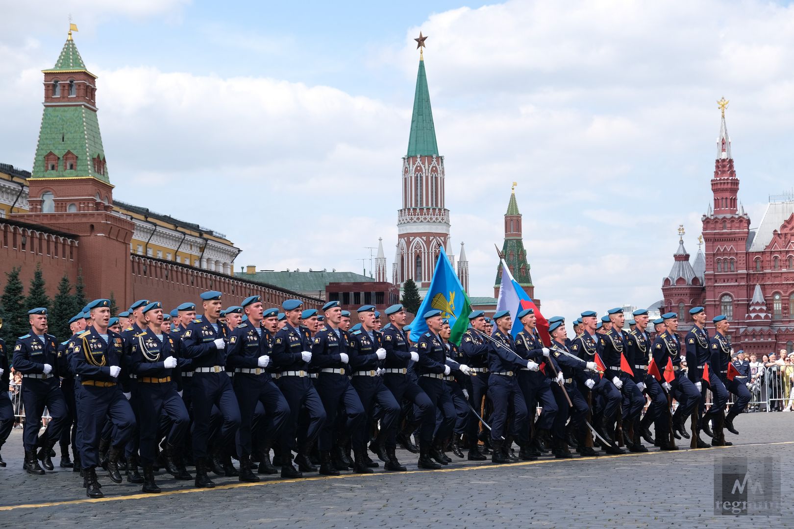 день вдв в москве