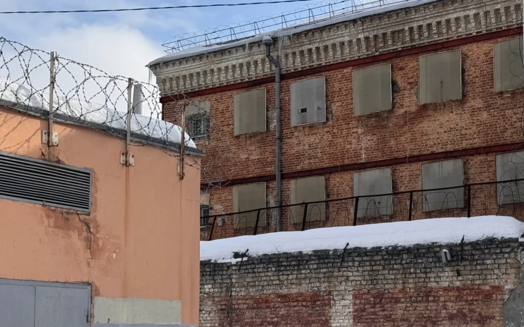 Полиция арестовала брянских железнодорожников за получение взятки