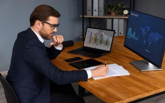 Ведерников и Ершова обсудили укрепление инвестклимата в Псковской области