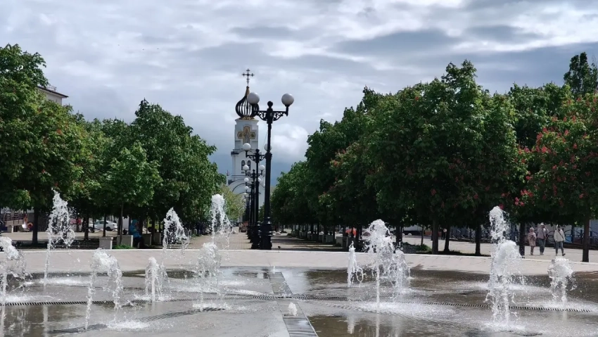 В Новороссийске начался сезон фонтанов 