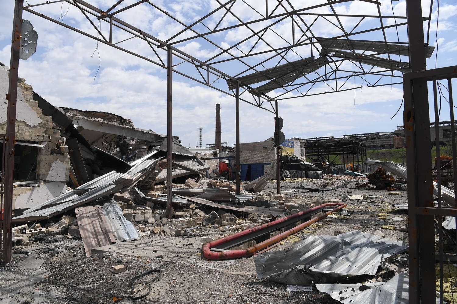 Завод ильича и азовсталь мариуполь. Азовсталь мариуполь последние новости. Завод азовсталь в мариуполе. Азовсталь война 2022. Мариуполь азовсталь сейчас.