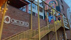 Ночным посетителям «Октавы» рассказали о героях, спасающих архитектуру