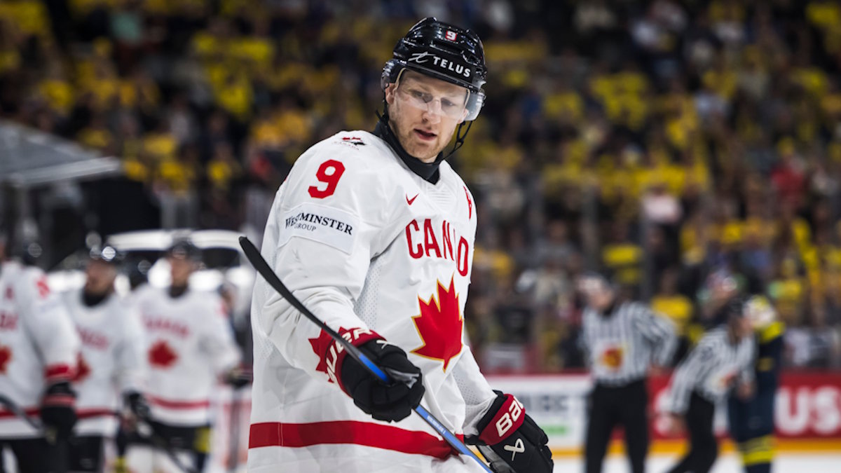 Канадский хоккеист Натан Маккиннон