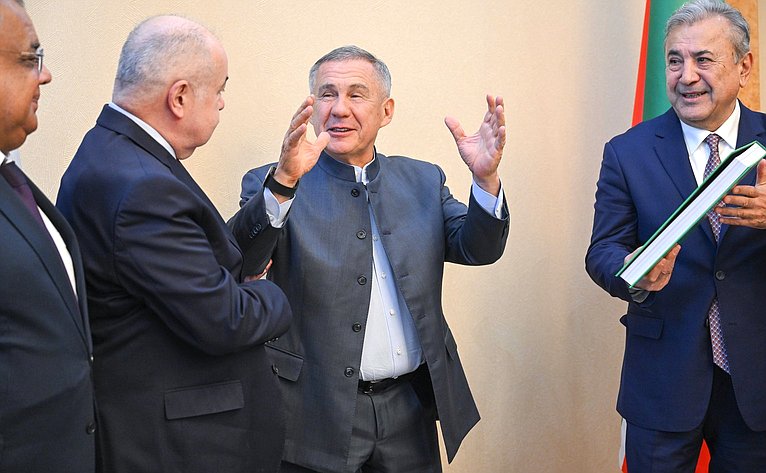 Встреча сенаторов с Раисом Республики Татарстан Рустамом Миннихановым