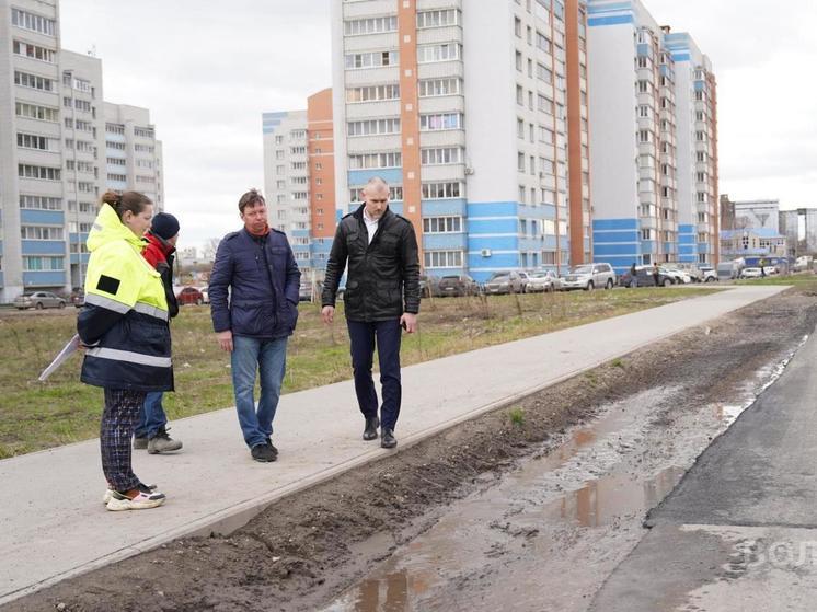 И.о. мэра Вологды Андрей Накрошаев пригрозил подрядчикам за укладывание асфальта «в лужу»