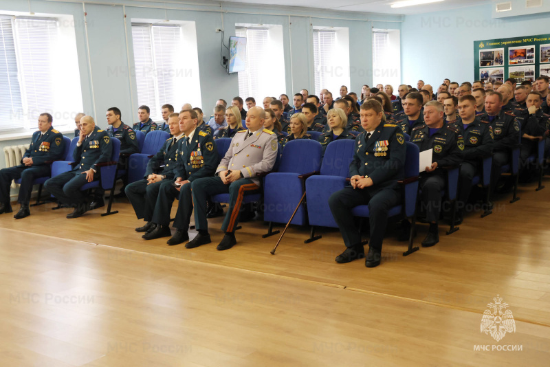 Кировские спaсaтели отметили День защитника Отeчества