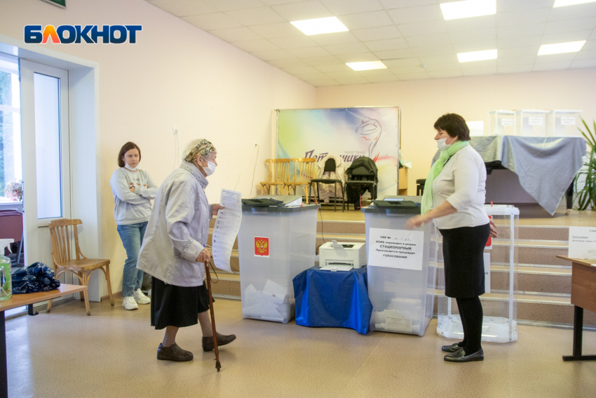 Воронежцы ответили в ходе опроса, знают ли они депутатов Госдумы на своих округах