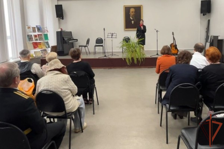 Офицер Росгвардии выступила в Ярославле с авторским стихотворением на концерте ко Дню Победы