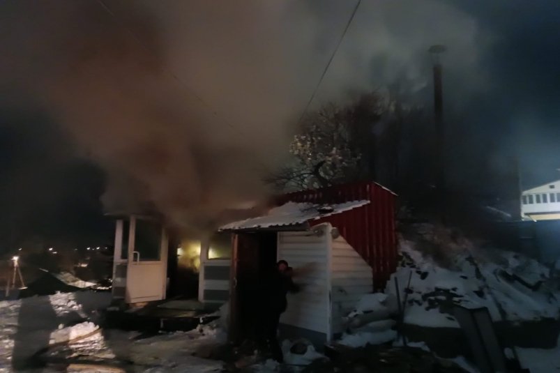Пожар в Александровске-Сахалинском пресс-служба пожарно-спасательной службы Сахалинской области