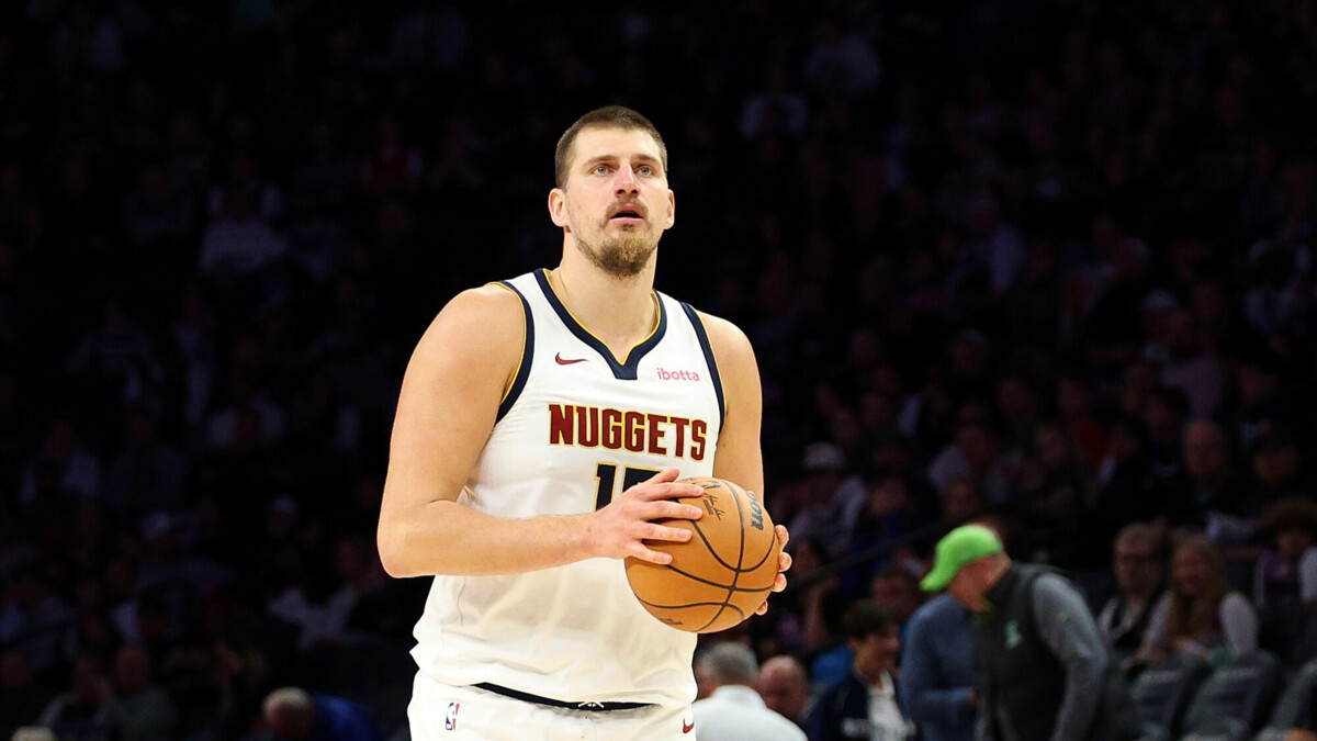 Трипл‑дабл Йокича помог «Денверу» победить «Миннесоту» в матче НБА, «Лейкерс» разгромили «Милуоки»