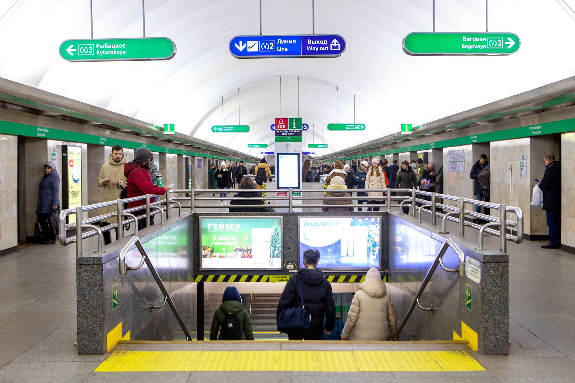 метро гостиный двор санкт петербург