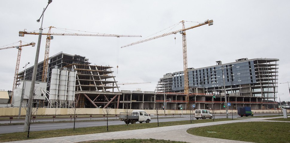 Минский тракторный завод имени ленина. Первый белорусский торговый дом в минске. Минский торговый колледж белкоопсоюза филиал бтэу. Первый белорусский торговый дом в минске. Брестское отделение белтпп.