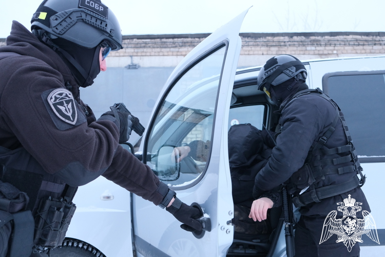 Сотрудники СОБР «Сигма» Управления Росгвардии по Смоленской области отмечают профессиональный праздник