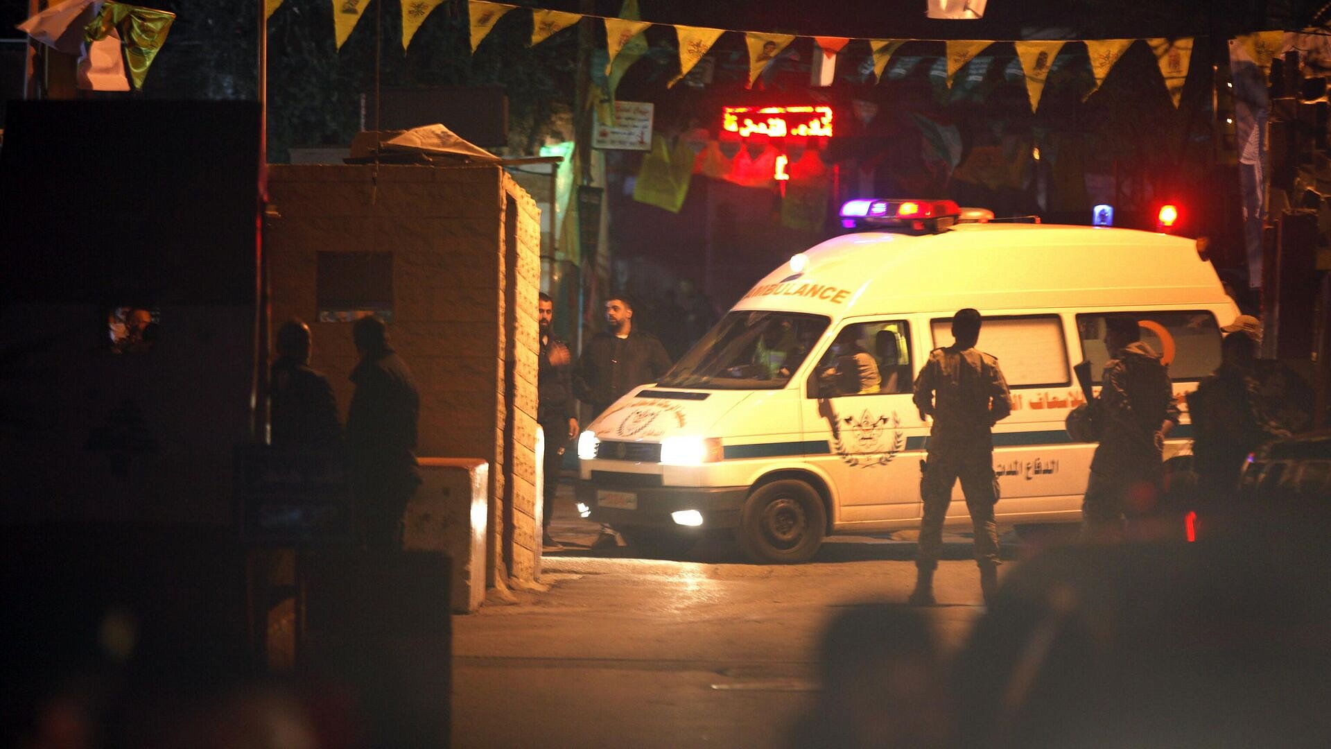 Израильский беспилотник атаковал машину в южном Ливане, сообщил источник