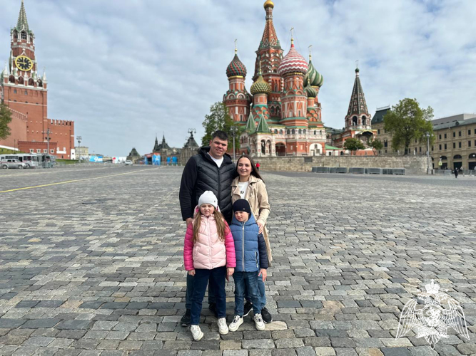 В День семьи, любви и верности росгвардейцы Оренбургской области рассказали о своих семейных ценностях