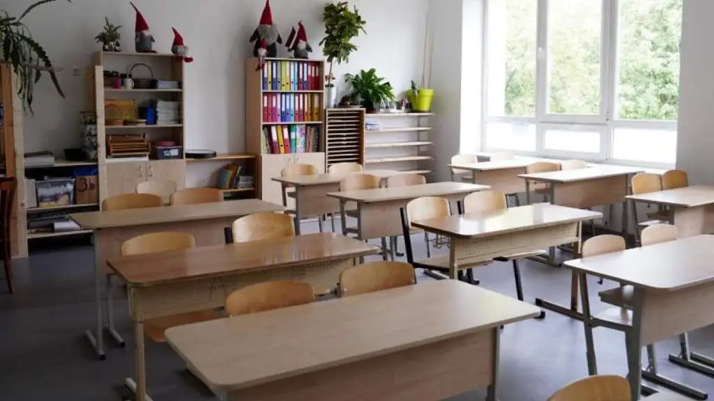 Растет число учителей, уволенных за плохое знание латышского