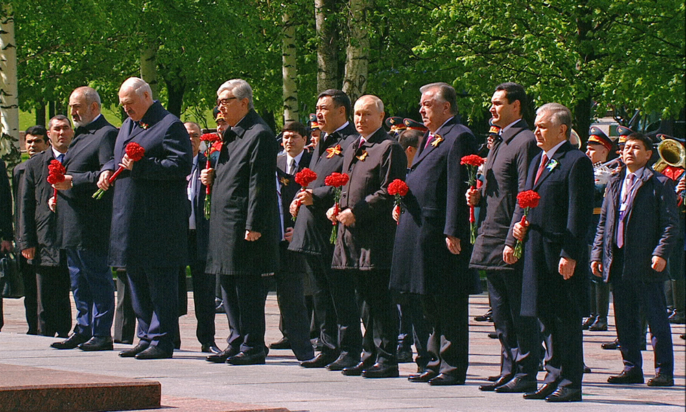 Картинки с днем победы с путиным