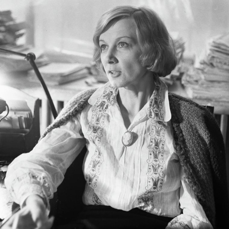 В 90-х Алла Демидова практически не снималась в кино