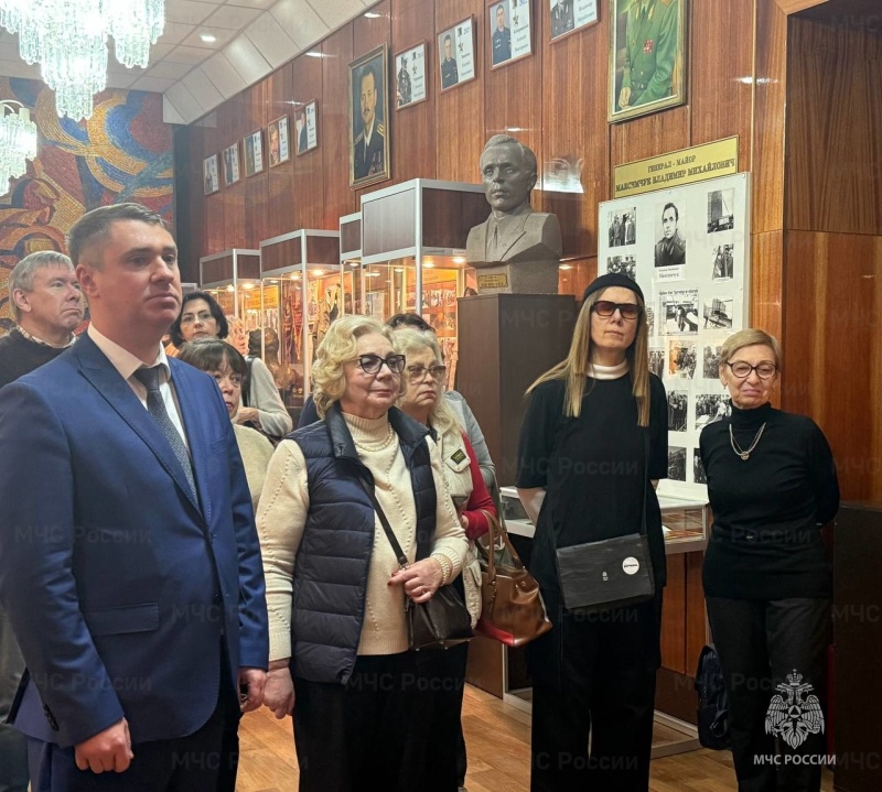 В преддверии 35-летия МЧС России в Музее пожарной г. Москвы охраны почтили память героев