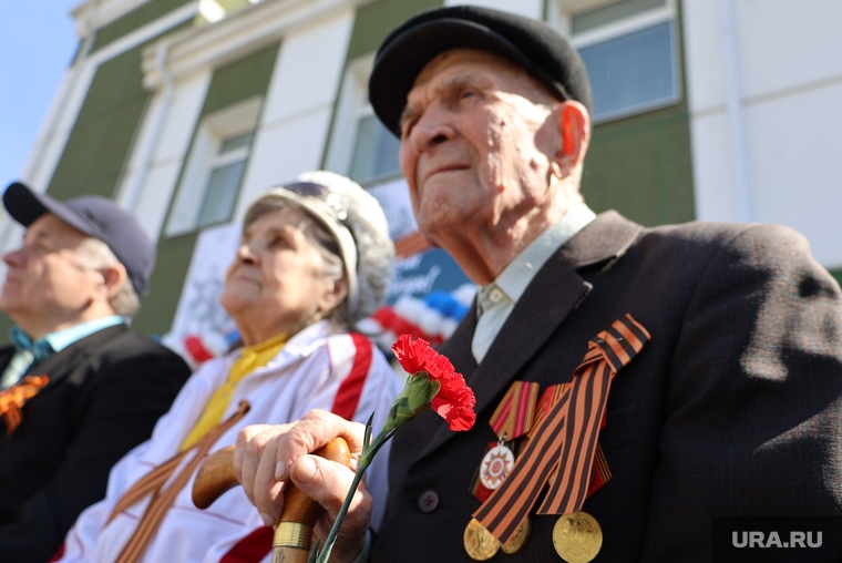 Поезд победы. Курган , ветеран вов