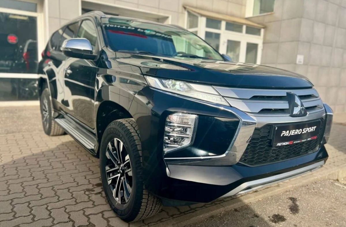 В России распродают последние рамники Mitsubishi Montero Sport в комплектации GLS