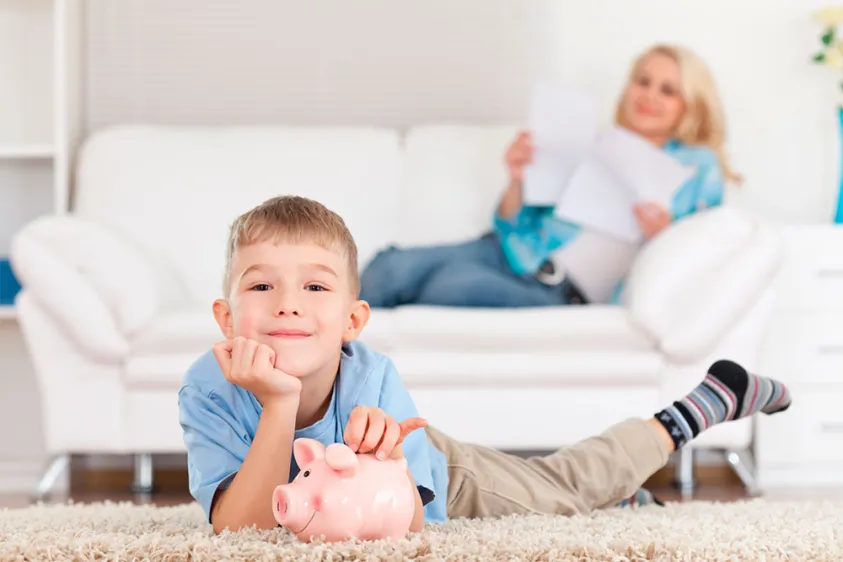 Лучшая детская карта 2021 года - сравниваем условия 7 банков