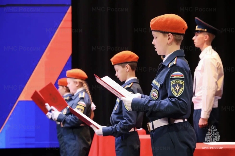 Торжественно клянусь - ишимские кадеты приняли присягу!