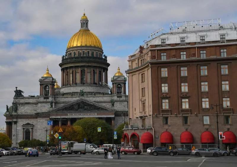 Собор в Лондоне похожий на Исаакиевский