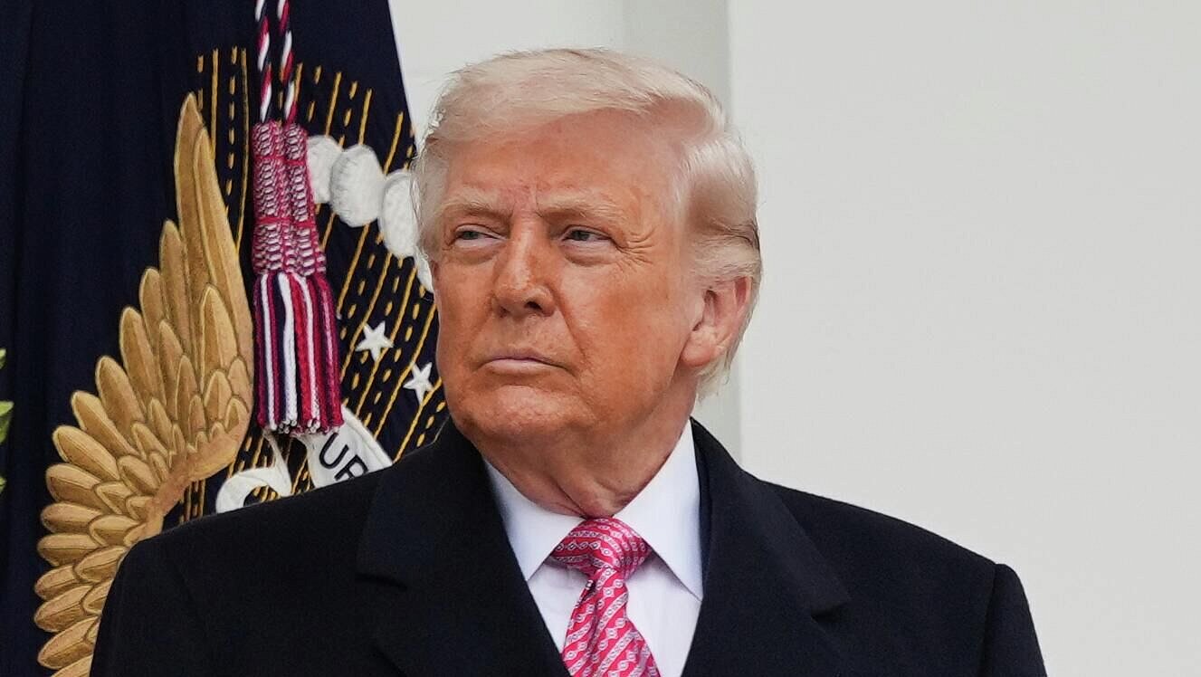 Трамп хочет перенести инаугурации президентов США в бальный зал Белого дома