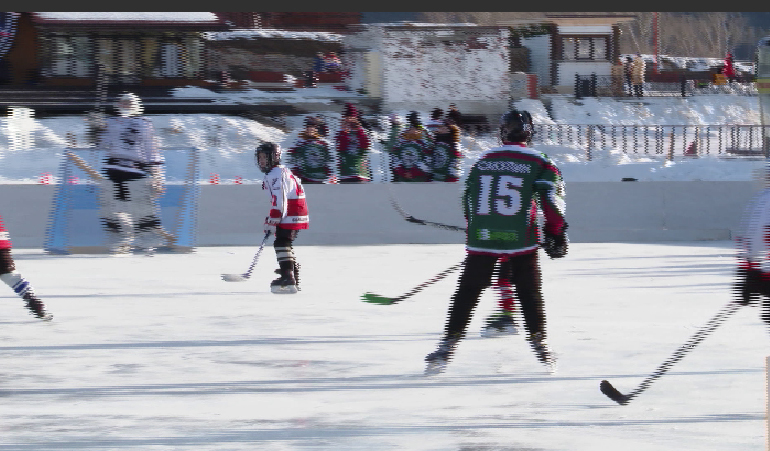 Советские хоккейные традиции возрождаются на Сысертском льду