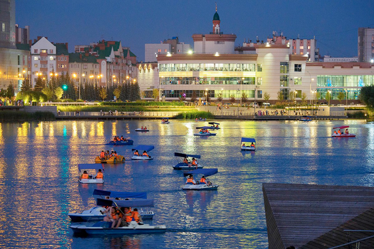 Мы придумали в свое время интересный концепт: установить 15–20 аэраторов, раскидав их по дну Кабана в разных местах, и сделать желтую подсветку