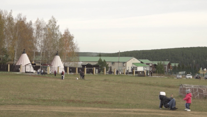 Уникальный юрточный городок раскинулся в селе Кадниково