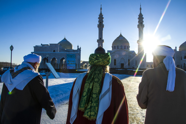 «Булгар — наша древняя столица первого во всей Европе мусульманского государства, союзного в веках Святой Руси, составной части нашей великой державы — России»