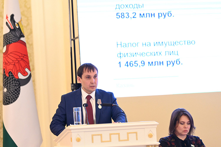 Начальник финансового управления города Ирек Мухаметшин: «Расходы в социальной сфере выросли на 21% или более 5,5 млрд рублей»