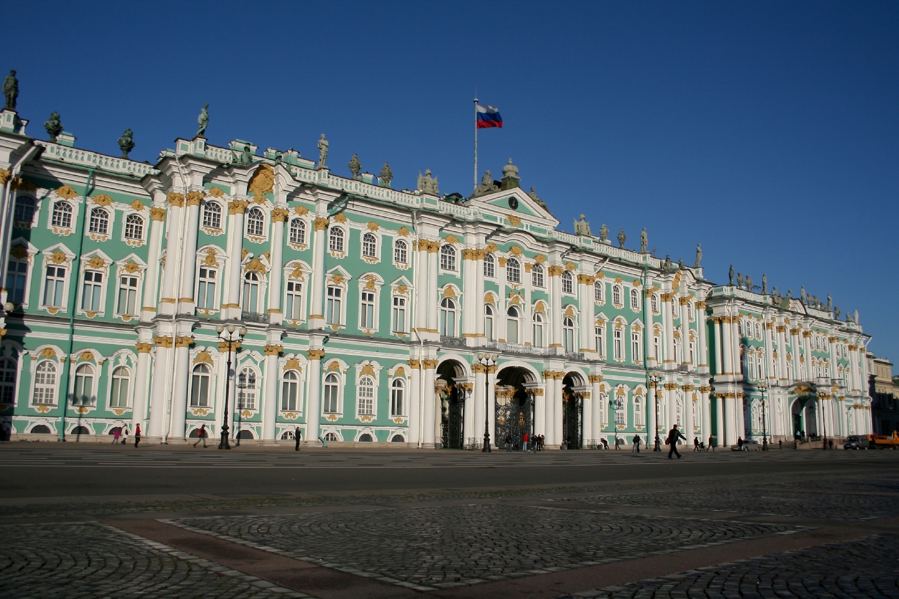 День эрмитажа в санкт-петербурге. Эрмитаж (г. Очередь в эрмитаж. Петербург работа эрмитажа завтра. Музеи санкт-петербурга 2022.